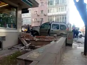 Ankara Çankaya'da Korkunç Kaza: Viraj Faciası!
