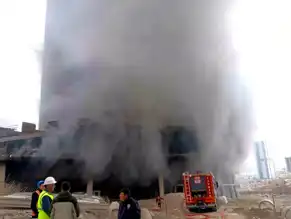 Çankaya'da İnşaat Yangını: İtfaiye Müdahale Ediyor