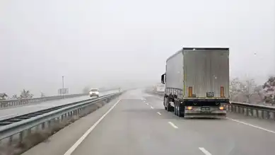 Çankırı-Ankara Yolu Siste Görünmez Oldu!