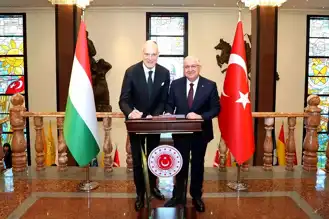 Güler, Macar Mevkidaşıyla Görüştü