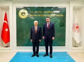 Bakan Kurum, Yenimahalle Belediye Başkanı'nı Kabul Etti