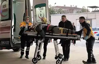 Bursa'da Yaşlı Adam Yaya Kazasında Ağır Yaralandı