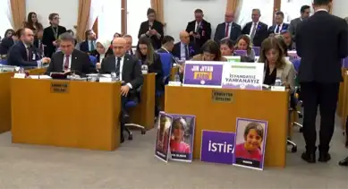 TBMM'de Kadın Cinayetleri Protesto Edildi