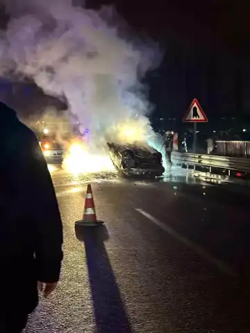 Şehir Merkezinde Köprü Kazası: 2 Ağır Yaralı