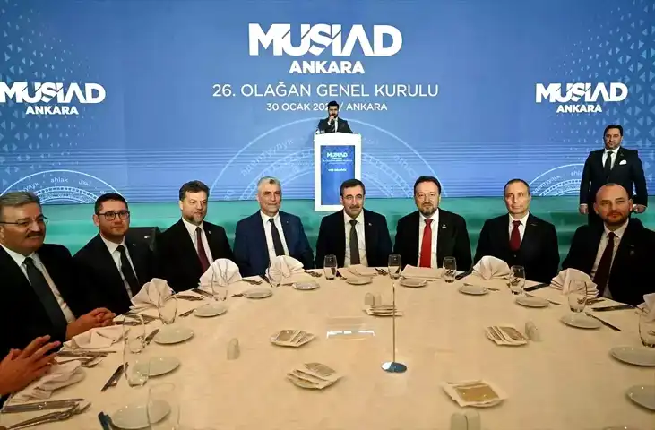 Bolat: Türkiye Ekonomisi Büyüyor!