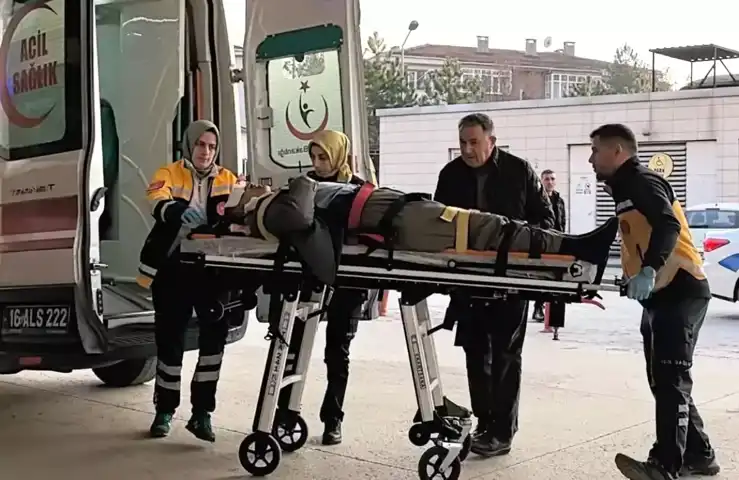 Bursa'da Yaşlı Adam Yaya Kazasında Ağır Yaralandı
