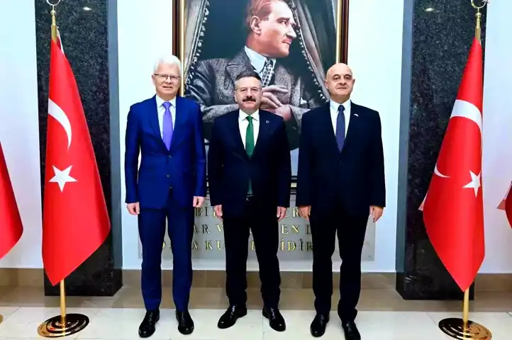 Polonya ve Litvanya Büyükelçileri Eskişehir'de