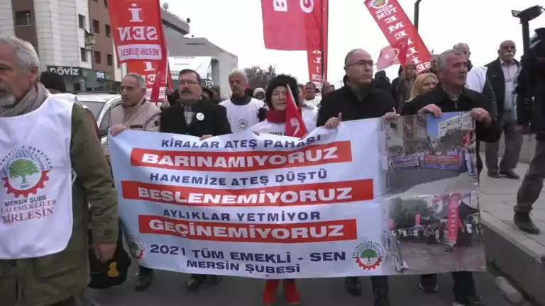 Emekliler Ankara'da: 'Geçinemiyoruz!'