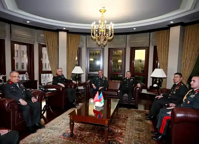 Gürak, Azerbaycan Kara Kuvvetleri Komutanını Kabul Etti