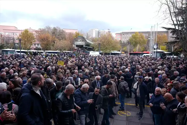 Eski Parti Lideri, Hakaret Davasında Savunma Yaptı