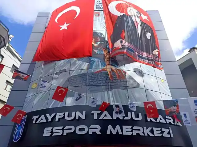 Mansur Yavaş, Ankara'nın Yeni Espor Merkezini Açtı