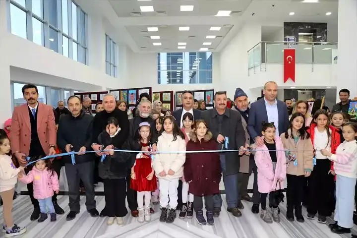 Çubuk'ta 600 Eserli Sanat Sergisi